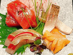 旬菜美酒と魚たけ芯の写真1