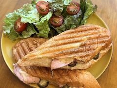KOMICHI Cafe&Bar コミチの写真1