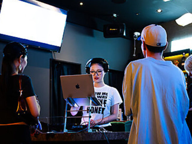 Amusement Sound Lounge N2 �A�~���[�Y�����g �T�E���h���E���W �G�k�c�[ ���ڍ��X�̎ʐ^1
