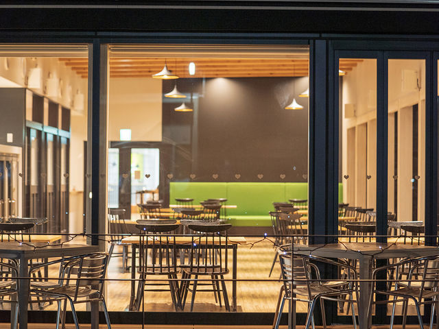 gbgAEhD[G@ȓXł肨߂_ނX}[gEFlX^EẺwEǂ̋@