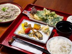 つづき商店の写真1