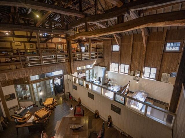 �A�[�g�X�y�[�X�J�t�F�呠�������̎ʐ^1