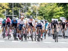 �c�A�[�E�I�u�E�W���p�� �| SPEED�`�����l�� �����X�e�[�W�̎ʐ^1