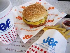 �����}�������Jef�@�L����X�ւ̓��e�ʐ^1