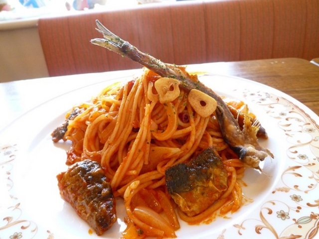 peB̌NlBAYHOUSE̓eʐ^1