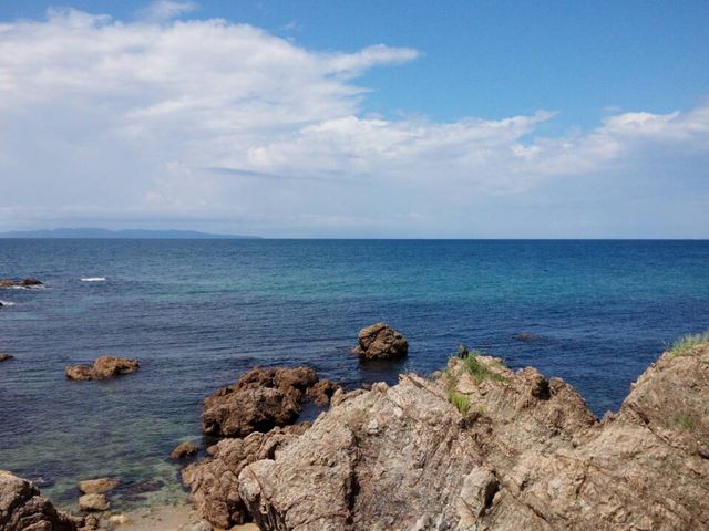 海水浴場近くの海。_笹川海水浴場