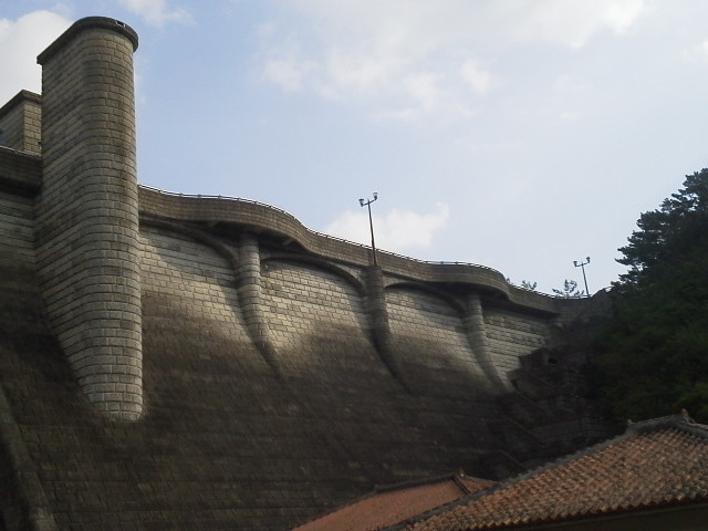 ��̂͏�ǂ��C���[�W���č���Ă���_���߃_��