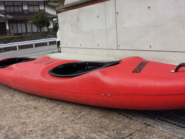 ������͓�l���p_�V���s�ʏ��A�E�g�h�A�X�|�[�c�Z���^�[