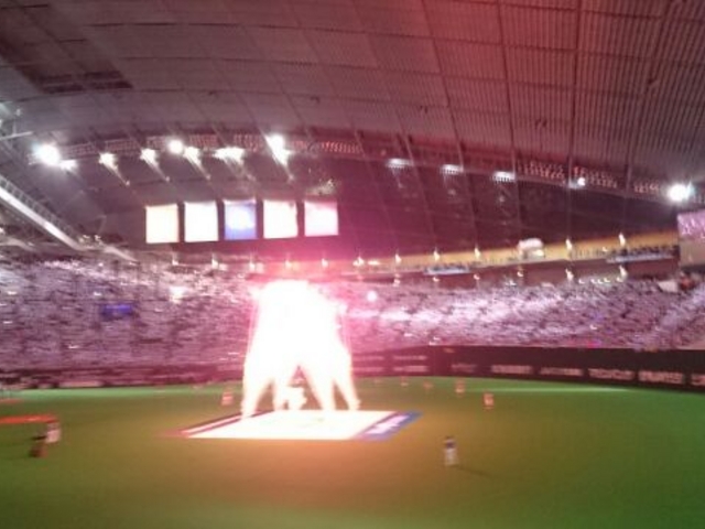 t@C^[Y̓ƁAŌɂPԉ΂y􂵂܂B_anEXv~Xgh[