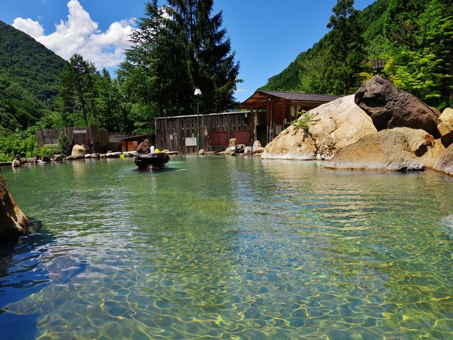 水 明 館 佳 留 萱 山荘 水着