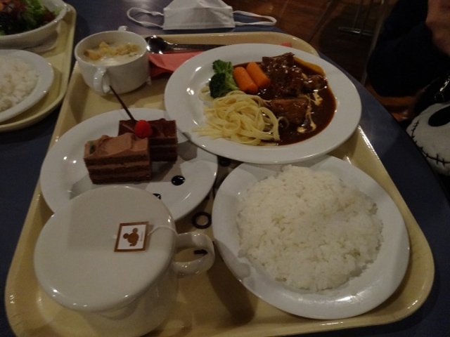 �z���C�]���x�C�ŗ[�H�@2080�~�̃Z�b�g�@��������������_�����f�B�Y�j�[�V�[(R)