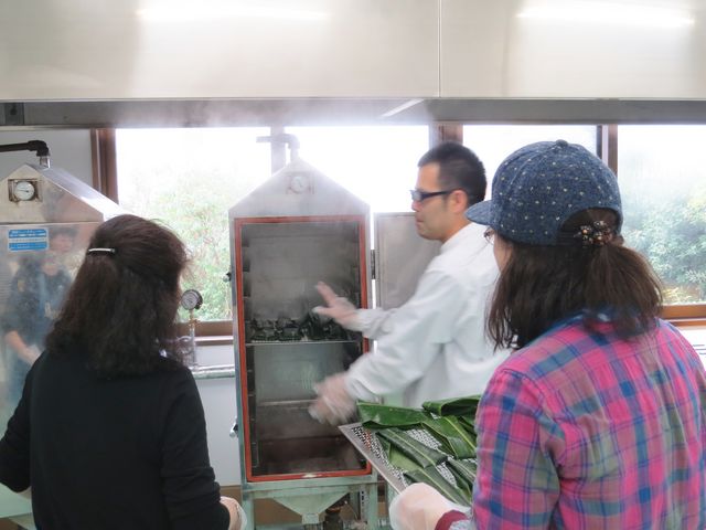 ������łR�O���قǂŏo���オ��_�������X����C�H�[