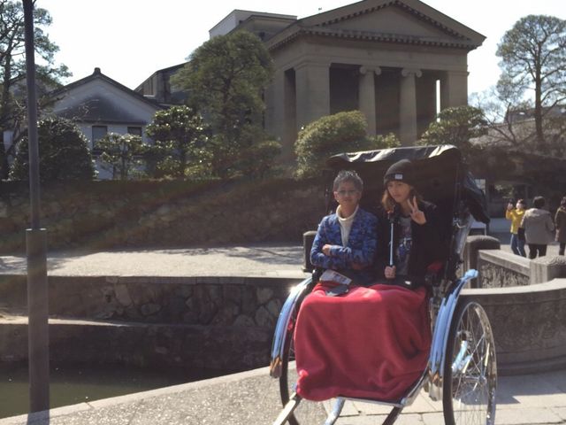 �匴���p�ق�w�i�ɂς����B_���т����q�~