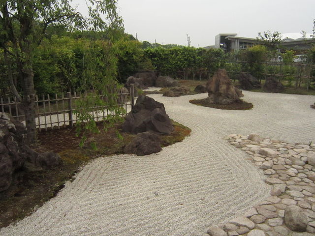 �͎R��_�����Ƃ҂��H��