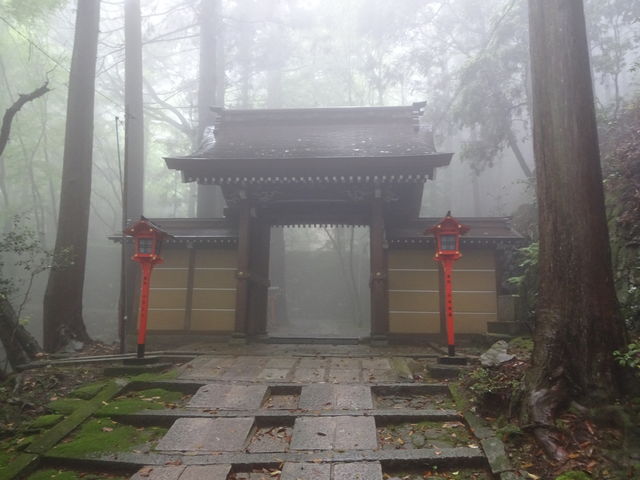 �Ђ낳��̖{�R���̓��e�ʐ^6