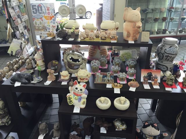 �̔��R�[�i�[_�튊�s��������