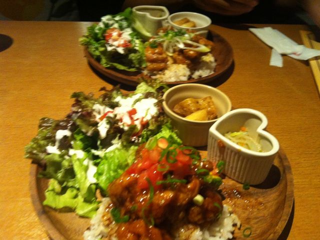 ݂KOREAN KITCHEN PUCHIMAN RALb`v`} 򕌒ǓX̓eʐ^1