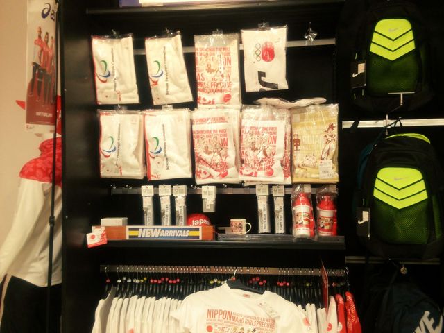 2020NTOKYO߯̏i_X|[cI[\eBEl`qj hr݂ȂƂ݂炢X