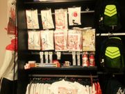 J[̃X|[cI[\eBEl`qj hr݂ȂƂ݂炢X̓eʐ^2