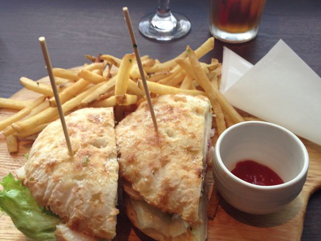 {[__EtMO pbN WOLFGANG PUCK m|pZ^[X