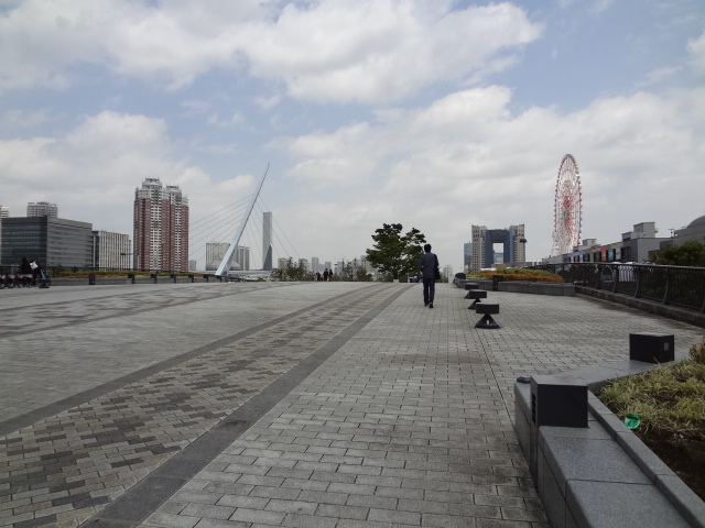 �����̐�i�����Ȃ���̎U���I_���̑勴