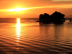 匿名希望のイラストと宍道湖の日没 夕陽百選・宍道湖イラスト（島根県