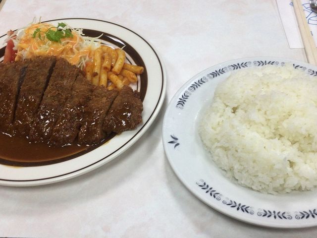 ���R��