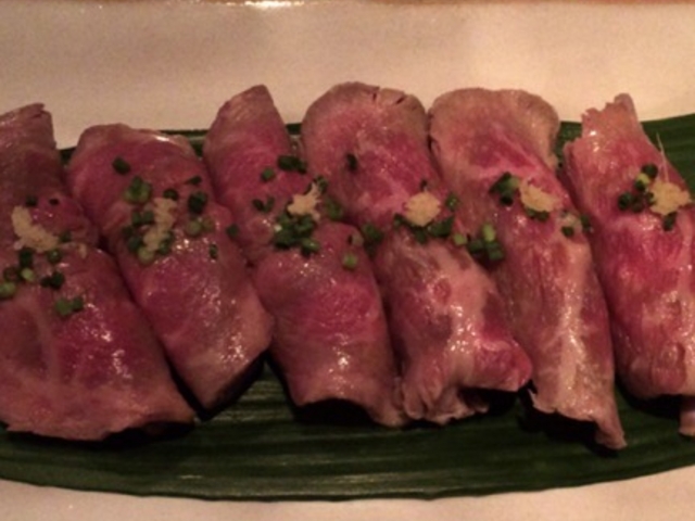 䂳̔̎Ɣ̍ MARU̓eʐ^1