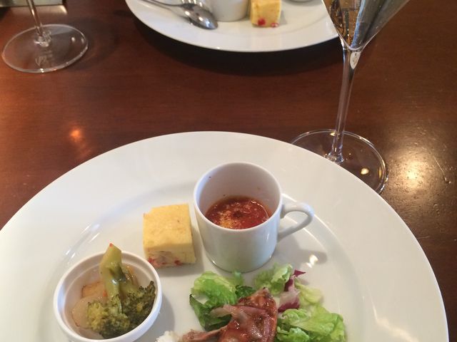 `R̃tB[RfBfBA̓eʐ^1