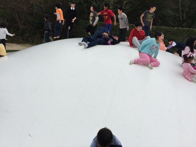 �O�̗V��̃g�����|�����̂悤�Ȃ��́B���Ȃ�y�����ł��B_�ƃP�r����