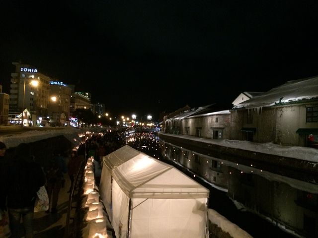 �Ⴀ����̓�_�^�͂ƐΑ��q�ɌQ