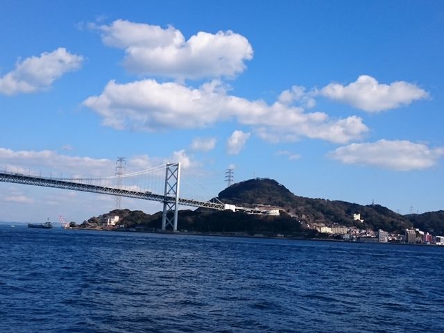 �ԊԐ_�{�̒��ԏꂩ��݂��֖勴�ł��B_�֖勴