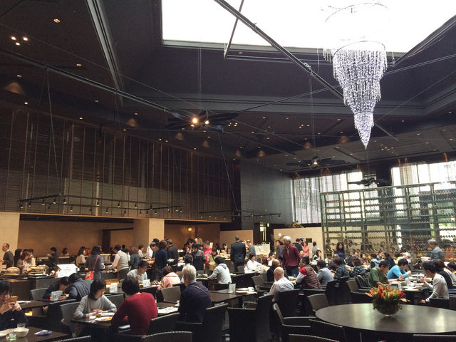 XȊ@邢ł_LUXE DINING HAPUNAiNX_CjO nvij