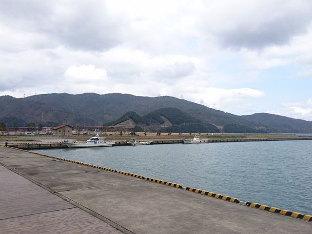 �w��������_���̉w ���݂�҂����