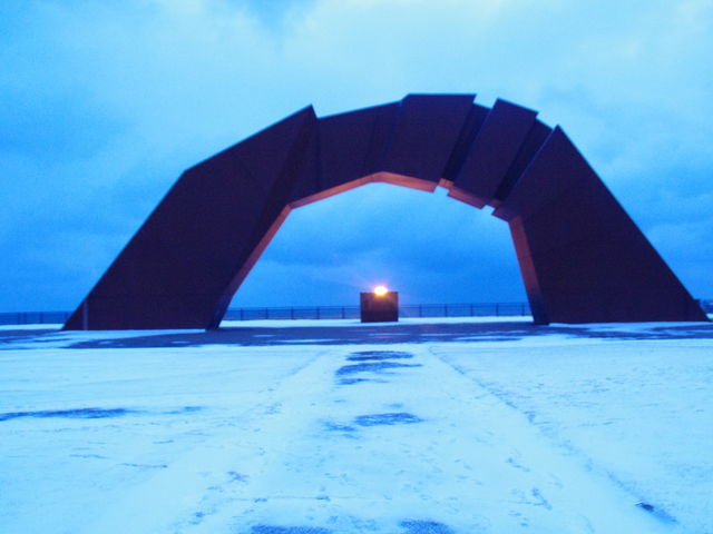 ���̋L�O��_�[���z��