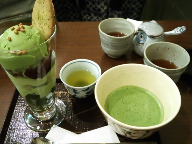 Ђ߂B̉F i S֋X̓eʐ^1