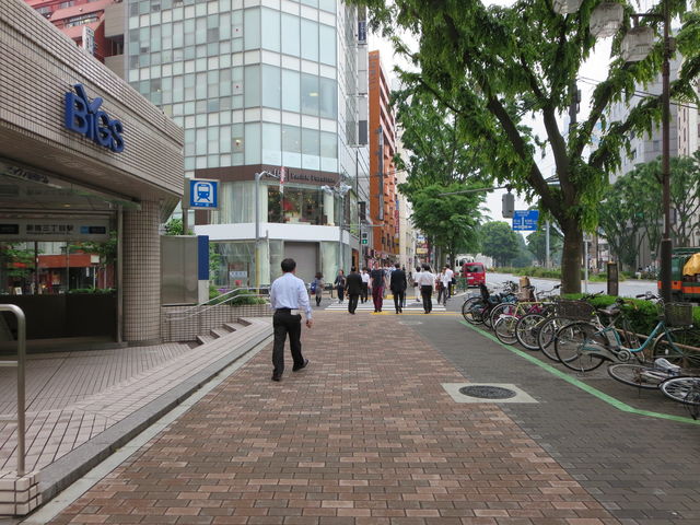 [[̓{ ؑ]H VhOړX̓eʐ^1