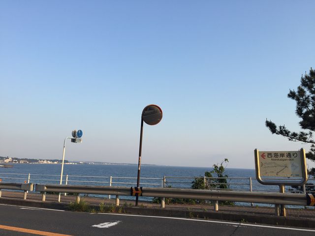 ���C�ݒʂ�_���҃���E��l�C������