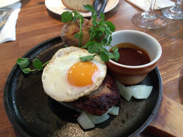 �n���u���O�X�e�[�L_�΂߃O�����i��X