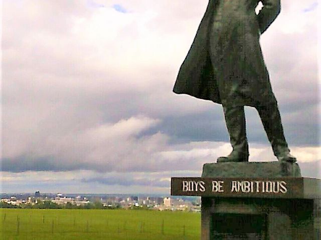 �N���[�N��_�����ۂ�r���u�W�]��