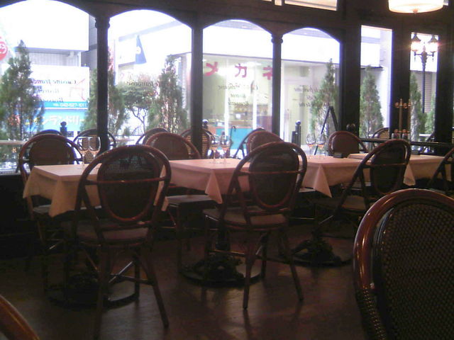 �X���̗l�q_Brasserie Amicale