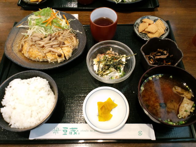 korikori̓ƂȂߓX̓eʐ^2