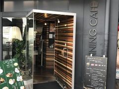 SHINREAL DINING CAFEւ̓eʐ^1