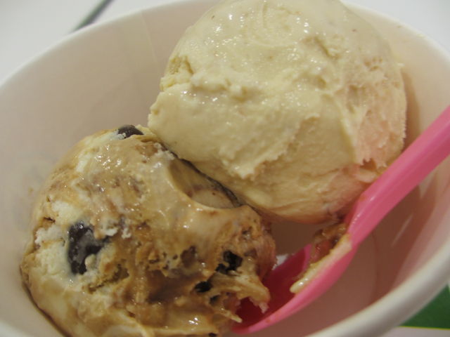 T[eBACXN[߃^EۋTXi31 Baskin-Robbinsj