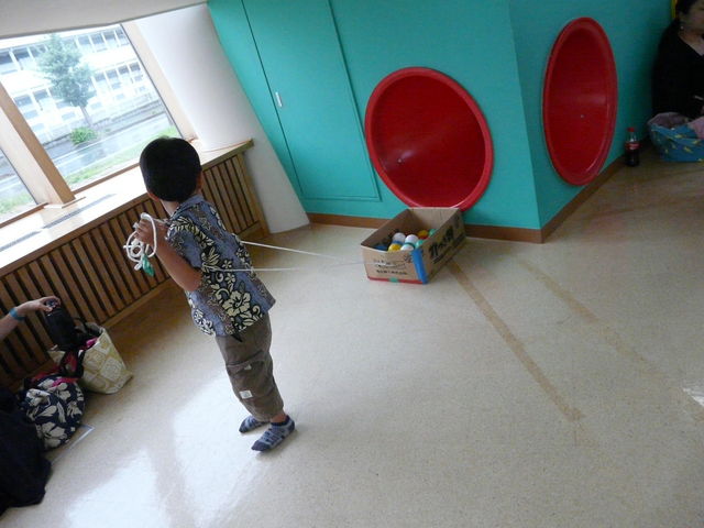 �Ԃ������̓g���l���B
�c��������H��������؂�ł��܂���_�������ڃ^���g�N���Z���^�[