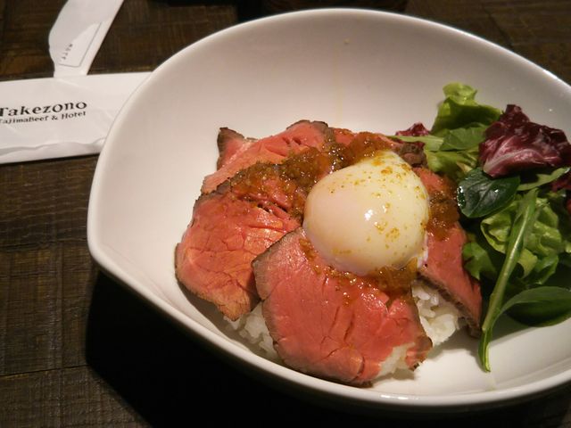 Tom̃}OlbgJtF Magnet Cafe |̓eʐ^1