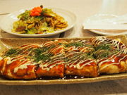 ���肳��̕y�щ� �{�X�̓��e�ʐ^1