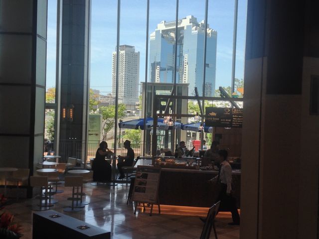 ɂ͔~cXJCr_n[rXOSAKA