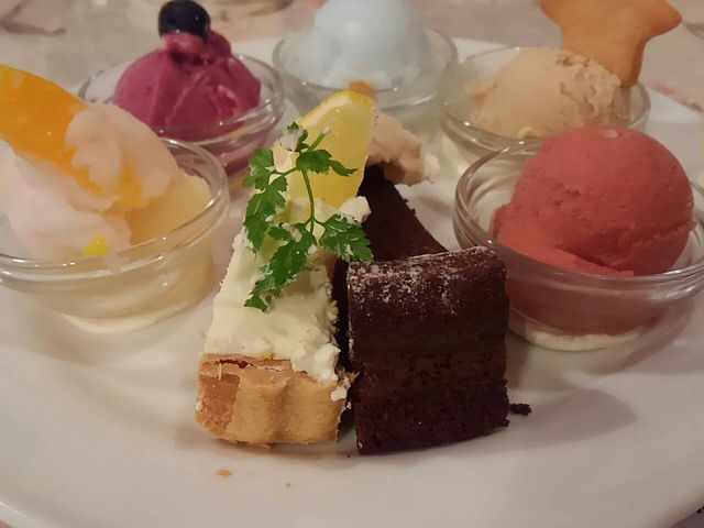 ͂コ̃LiB E Cannery Row cX̓eʐ^1