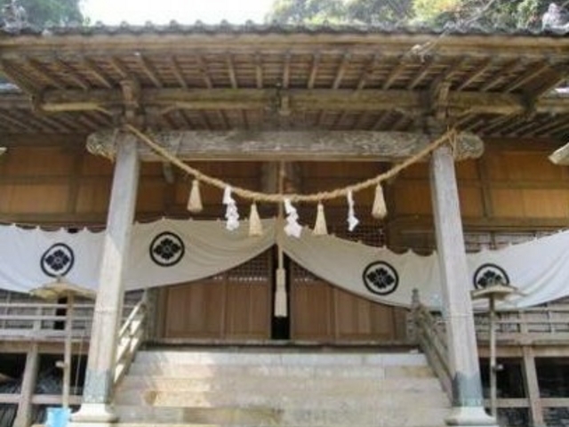 ��߂���̔����_�Ёi���茧�ܓ��s�j�̓��e�ʐ^1